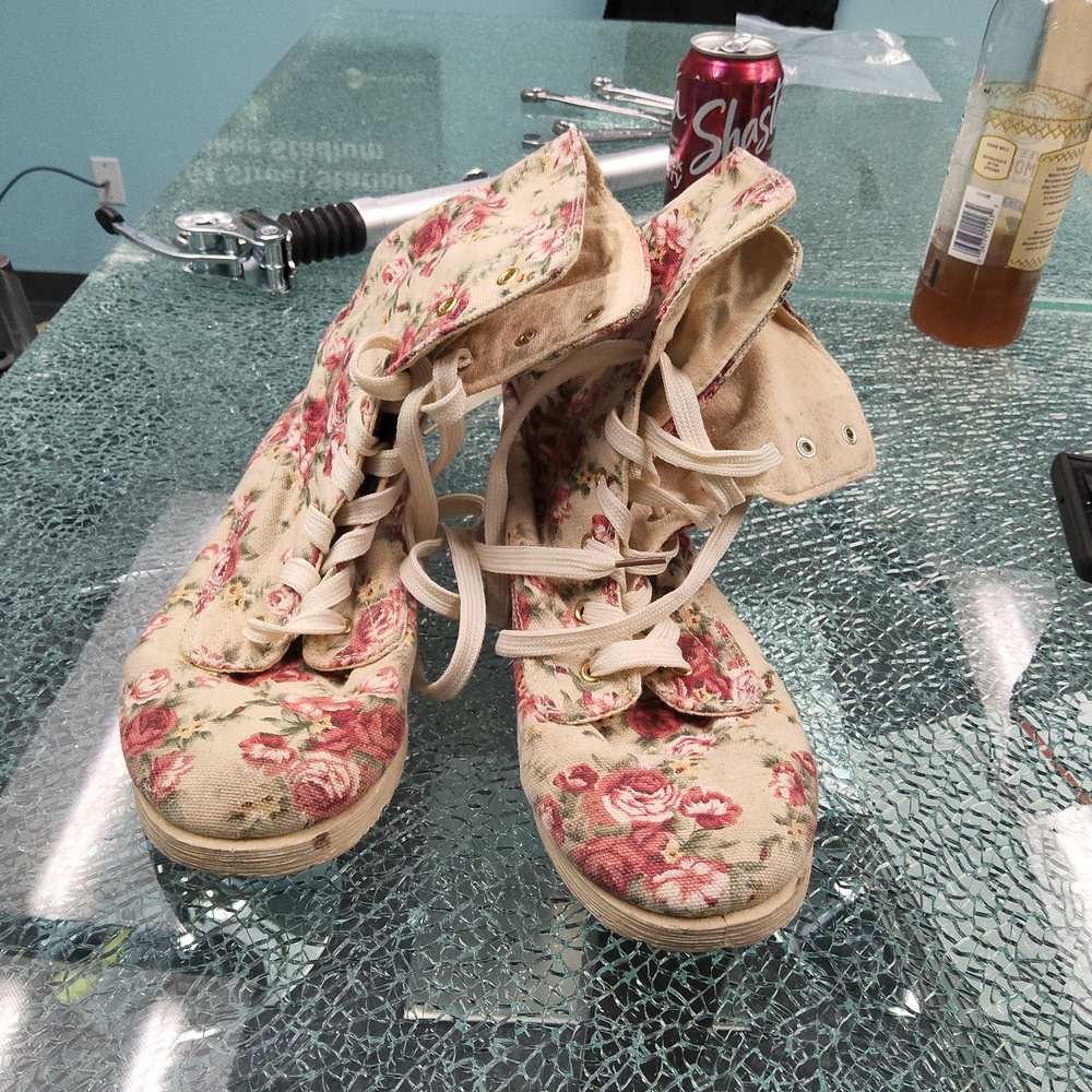 Shoes - Picture 2 of 2
